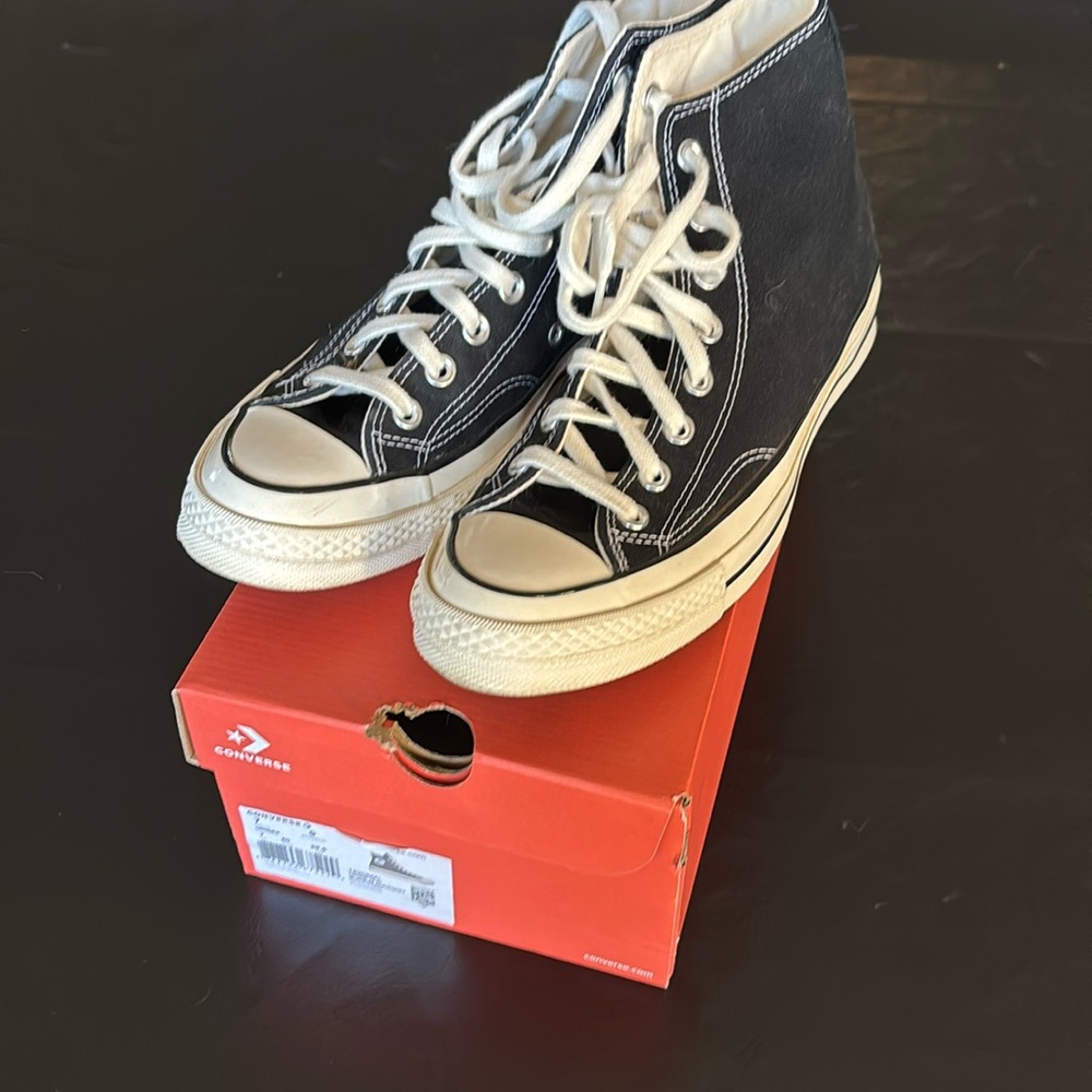 Chuck 70 Black Hightop Men’s 7, Women’s 9